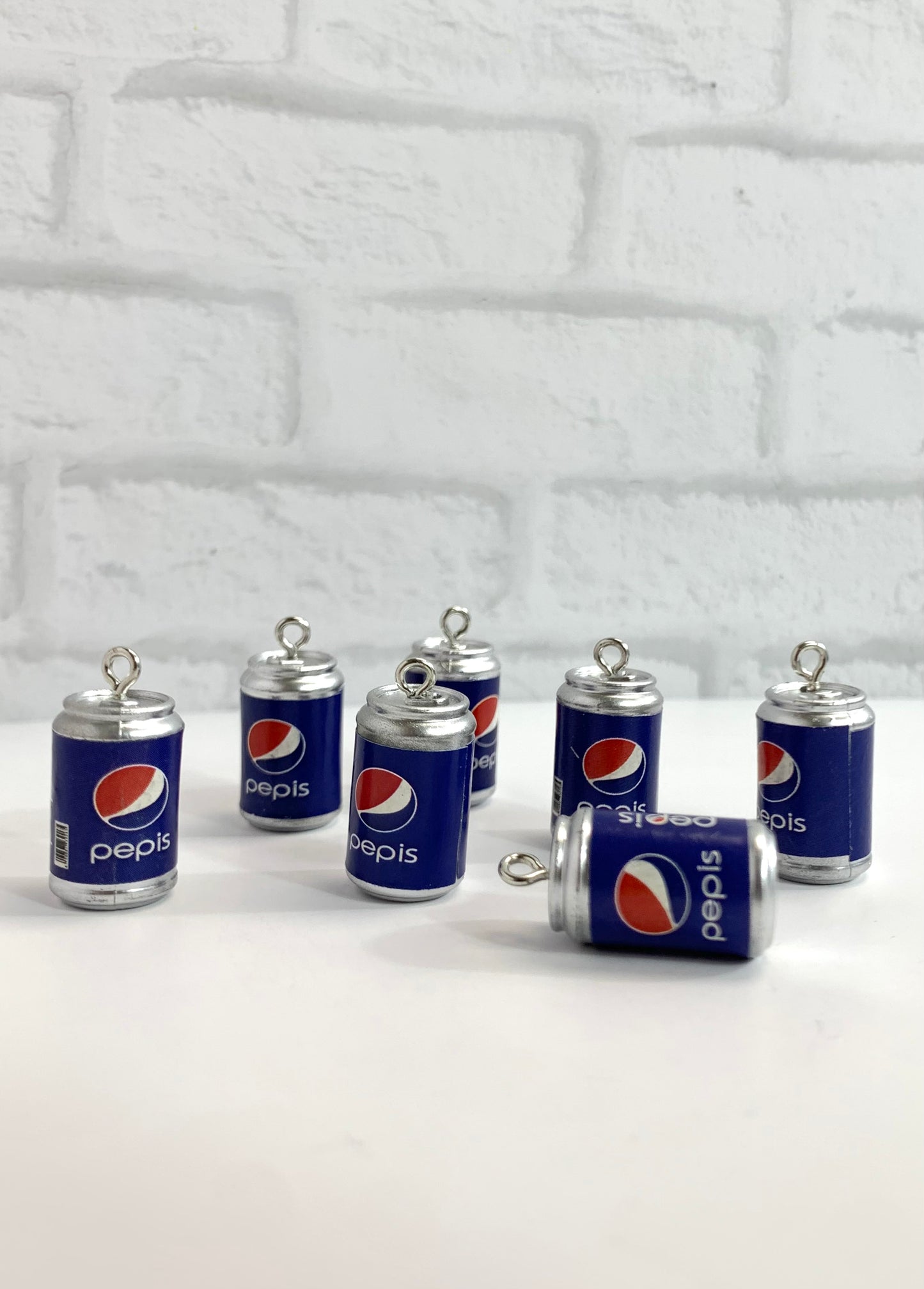 Dije Lata Soda Pepsi