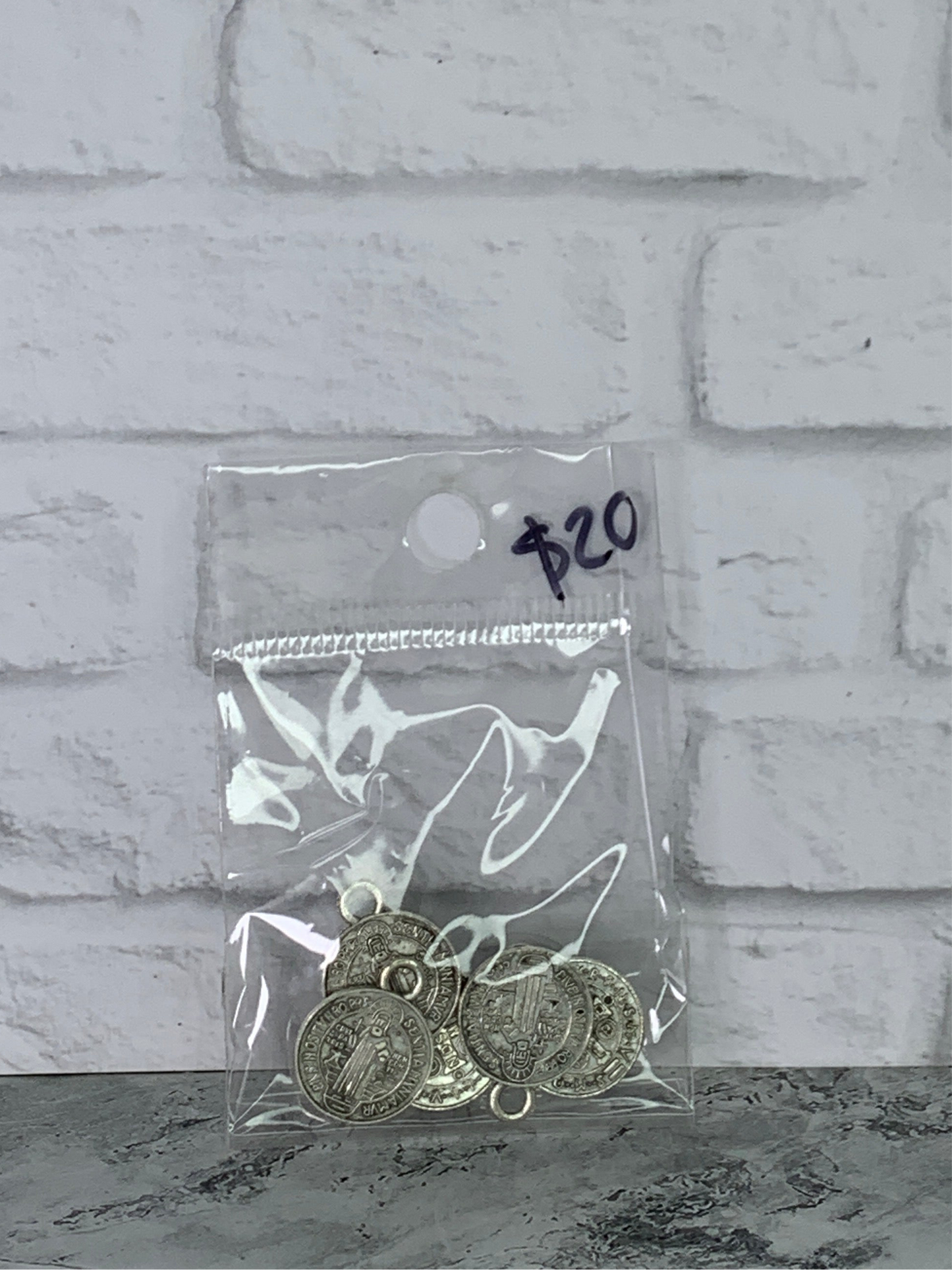 MEDALLA SAN BENITO PLATA