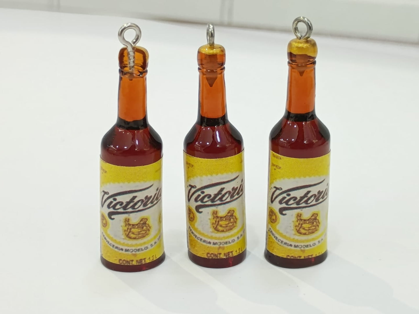 DIJE CERVEZA VICTORIA
