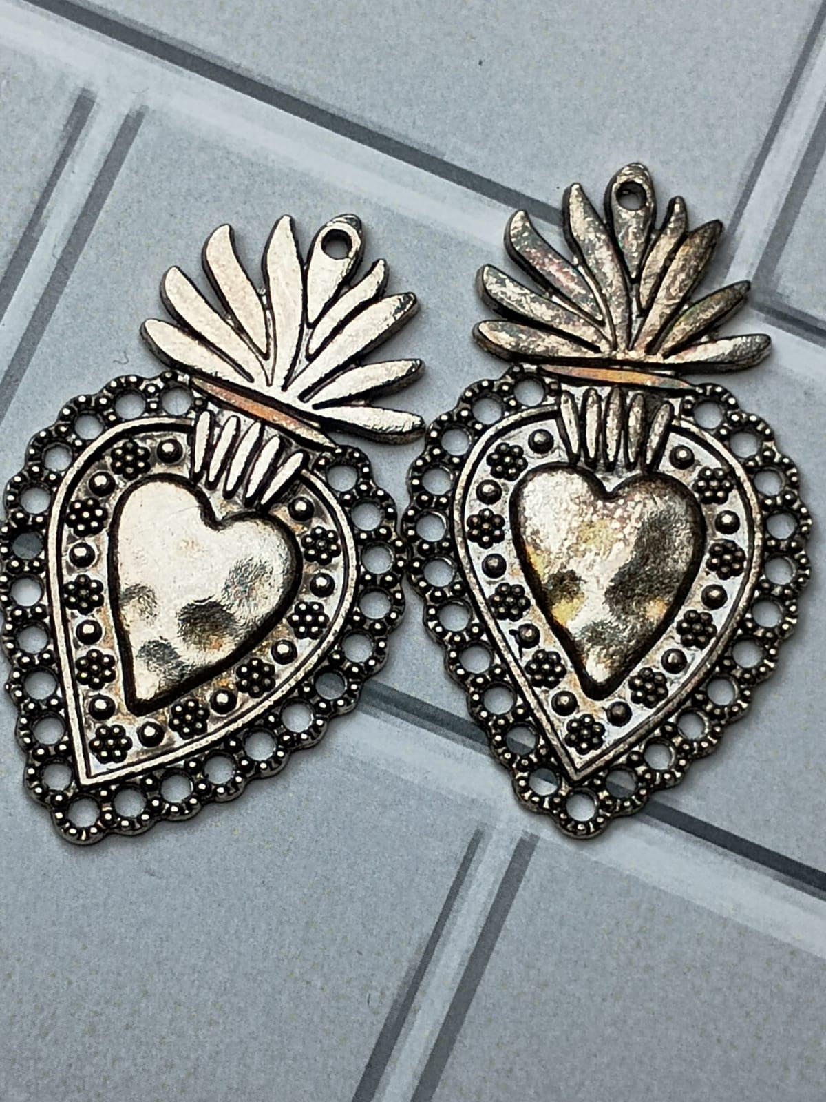 DIJE CORAZON METALICO