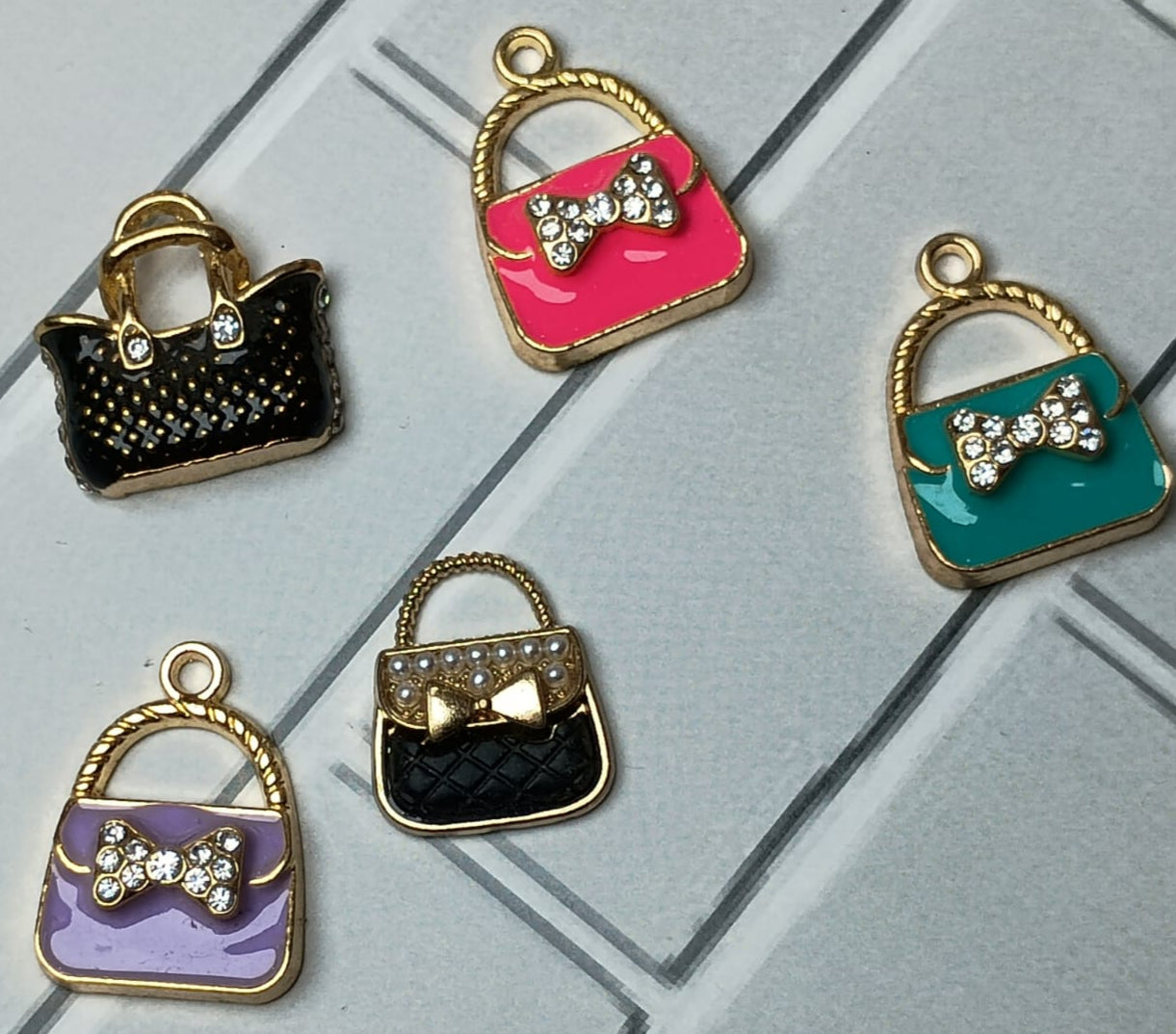 DIJE BOLSO DE COLORES